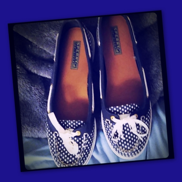 Sperry Shoes - Polka dot Navy blue and white Sperrys size 8